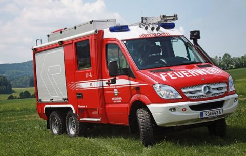 Ein Mercedes-Benz Sprinter 6×6 im Einsatz bei der Freiwilligen Feuerwehr in Österreich