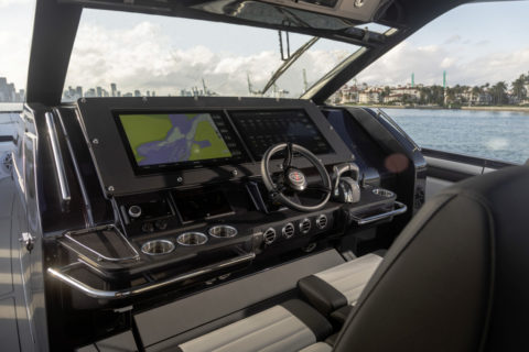 Miami International Boat Show: Weltpremiere des Highperformance-Boot 59’ Tirranna AMG Edition und Mercedes-AMG G 63 Cigarette Edition