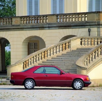 Sportlich-elegante Zweitürer mit großem Flair - Die Mercedes-Benz E-Klasse Coupés und Cabriolets Foto: Coupé der Baureihe 124 